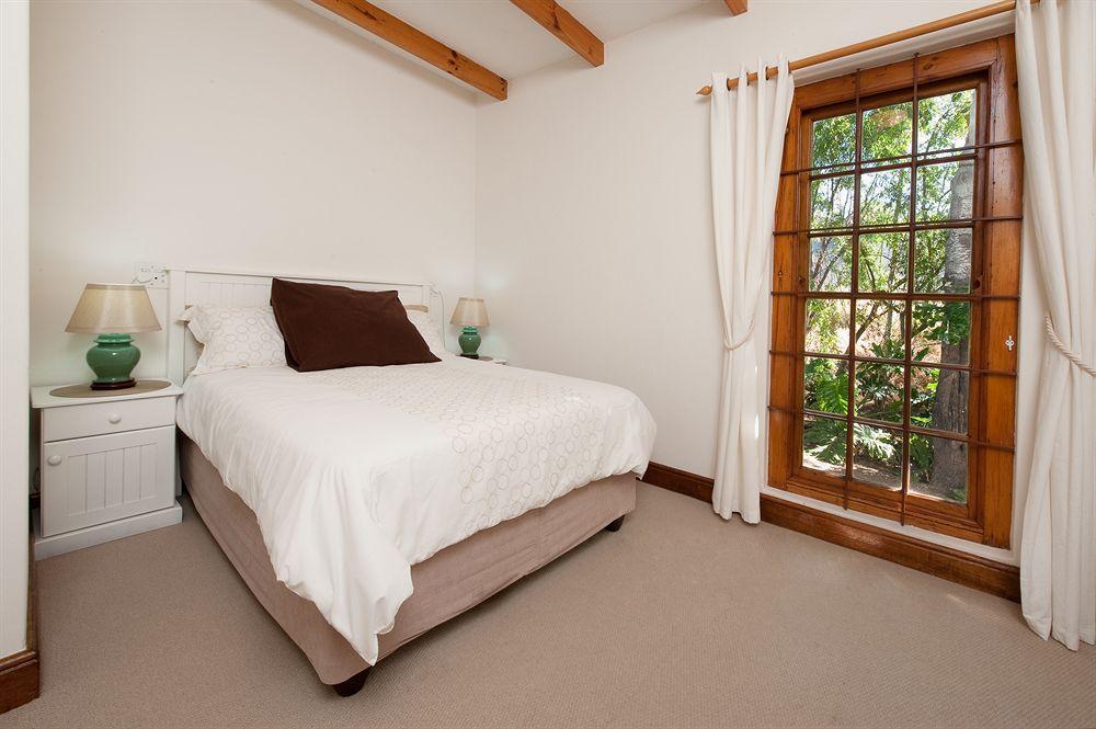 La Galiniere Guest Cottages 프란쉬후크 외부 사진