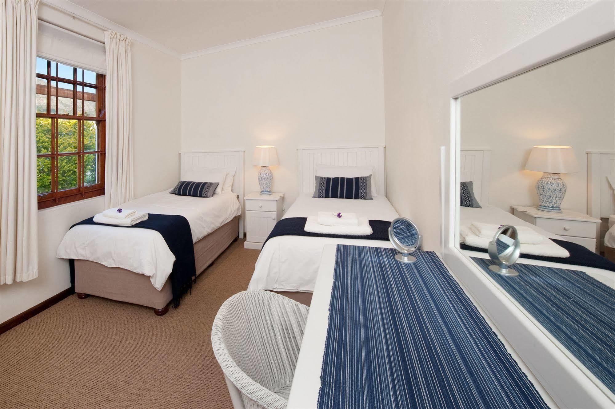 La Galiniere Guest Cottages 프란쉬후크 외부 사진